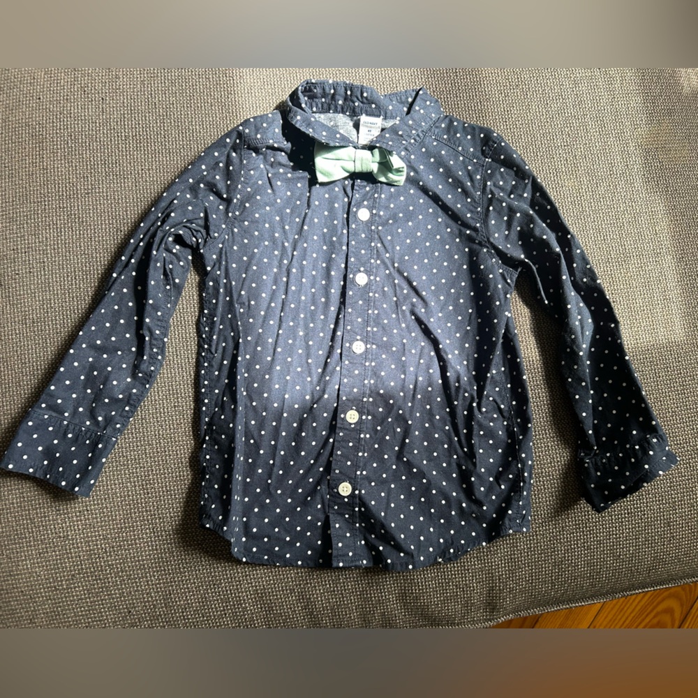 Old Navy Toddler Boys Navy Polka Dot Button-Up Shirt with Bow Tie Size 4T